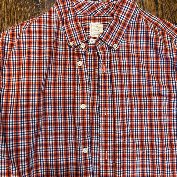 GAP Other - Gap button down shirt - size XL